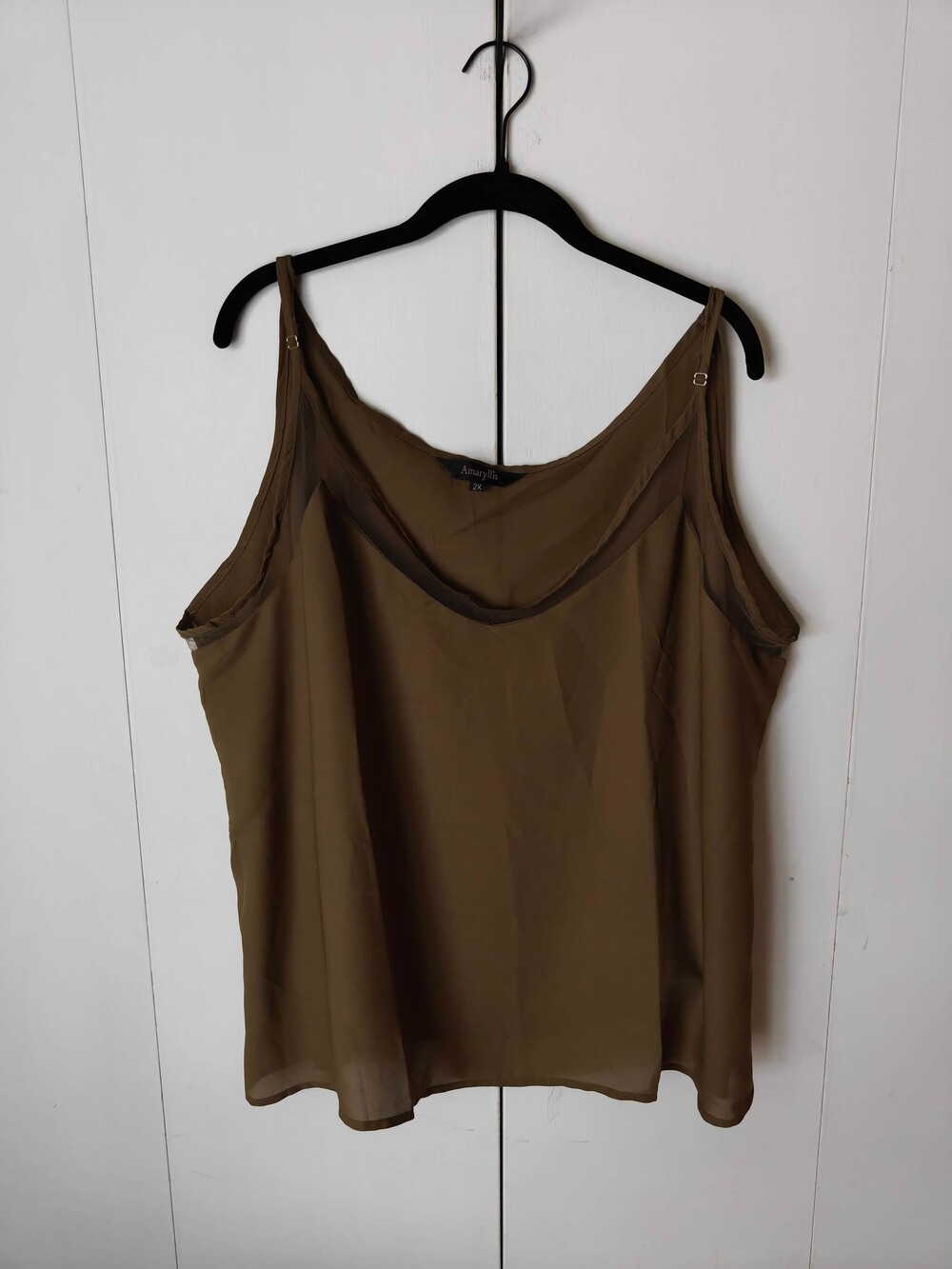 Amaryllis 2X Olive Green Mesh Tank Top Adjustable Spaghetti Straps